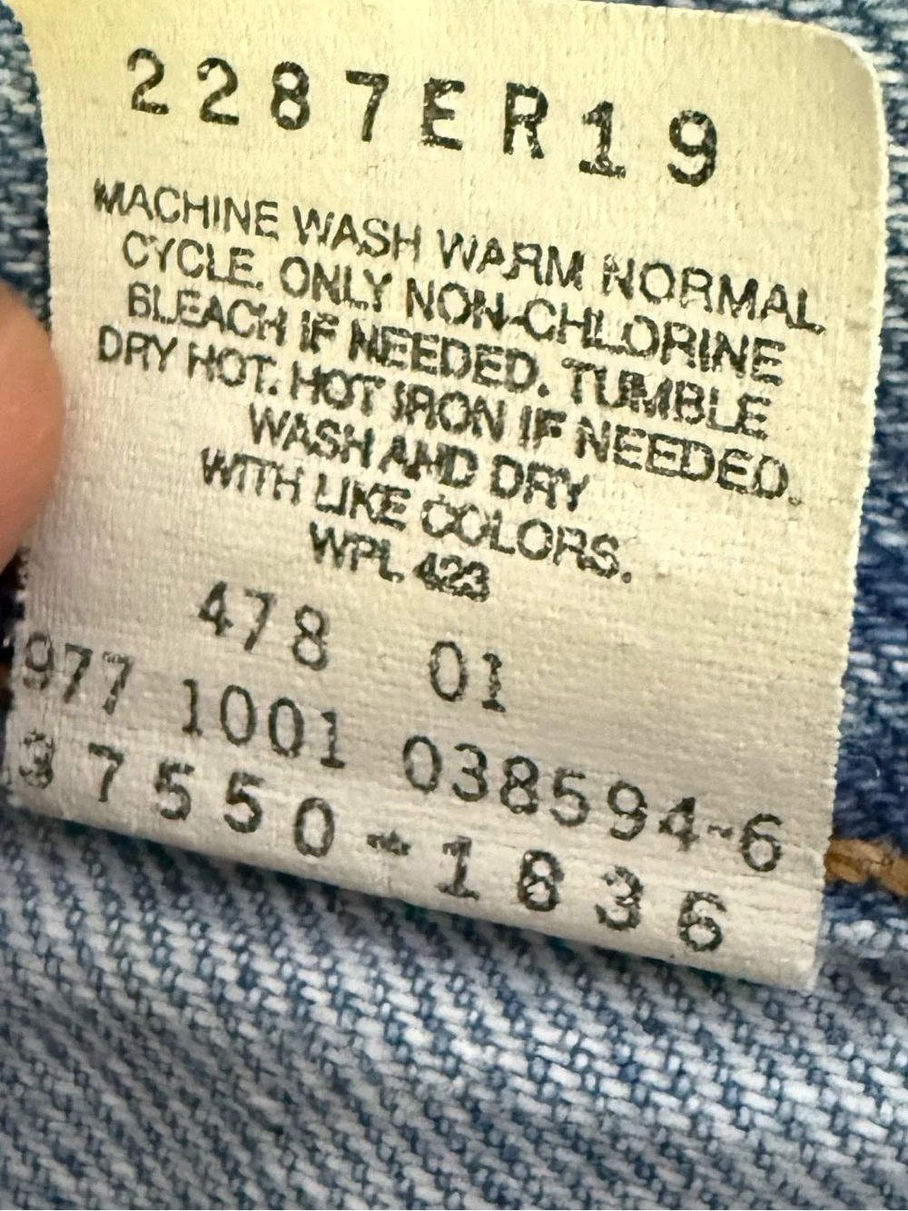 vintage 2001 Y2K Levi's Light Blue 550 Relaxed Fit cotton shorts skater
